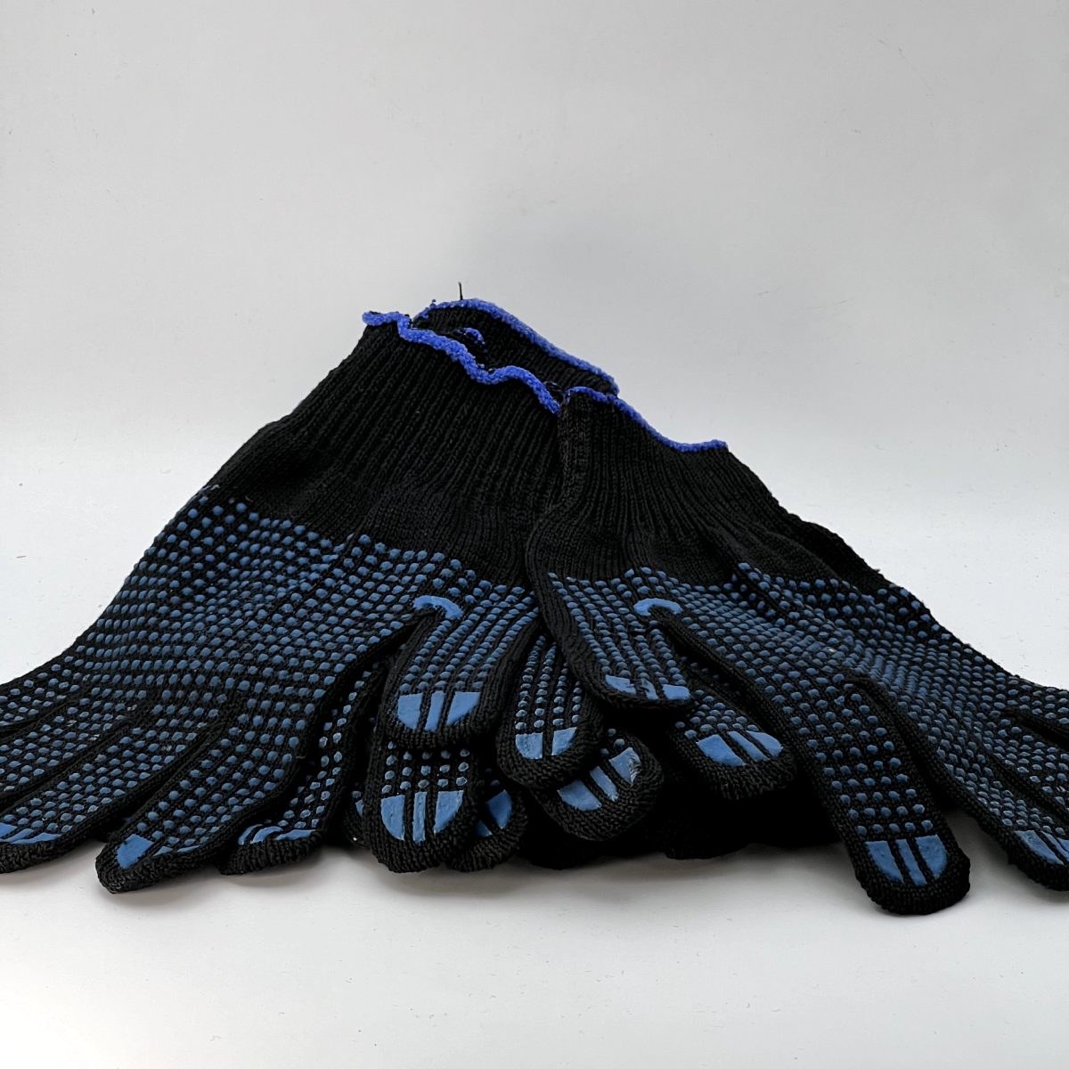 Перчатки рабочие трикотажные с ПВХ Точка черные (4 нити, 10 класс, 10 ...